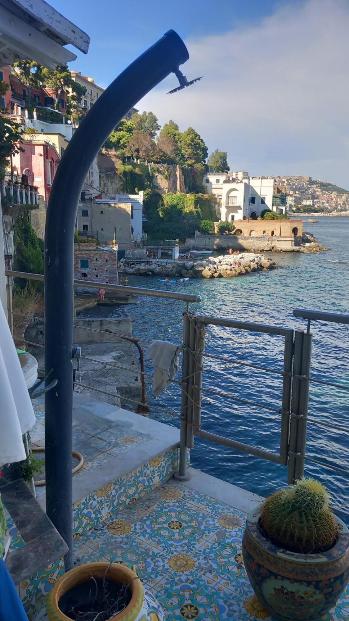 Апартаменты La Casa Sul Mare Неаполь Экстерьер фото