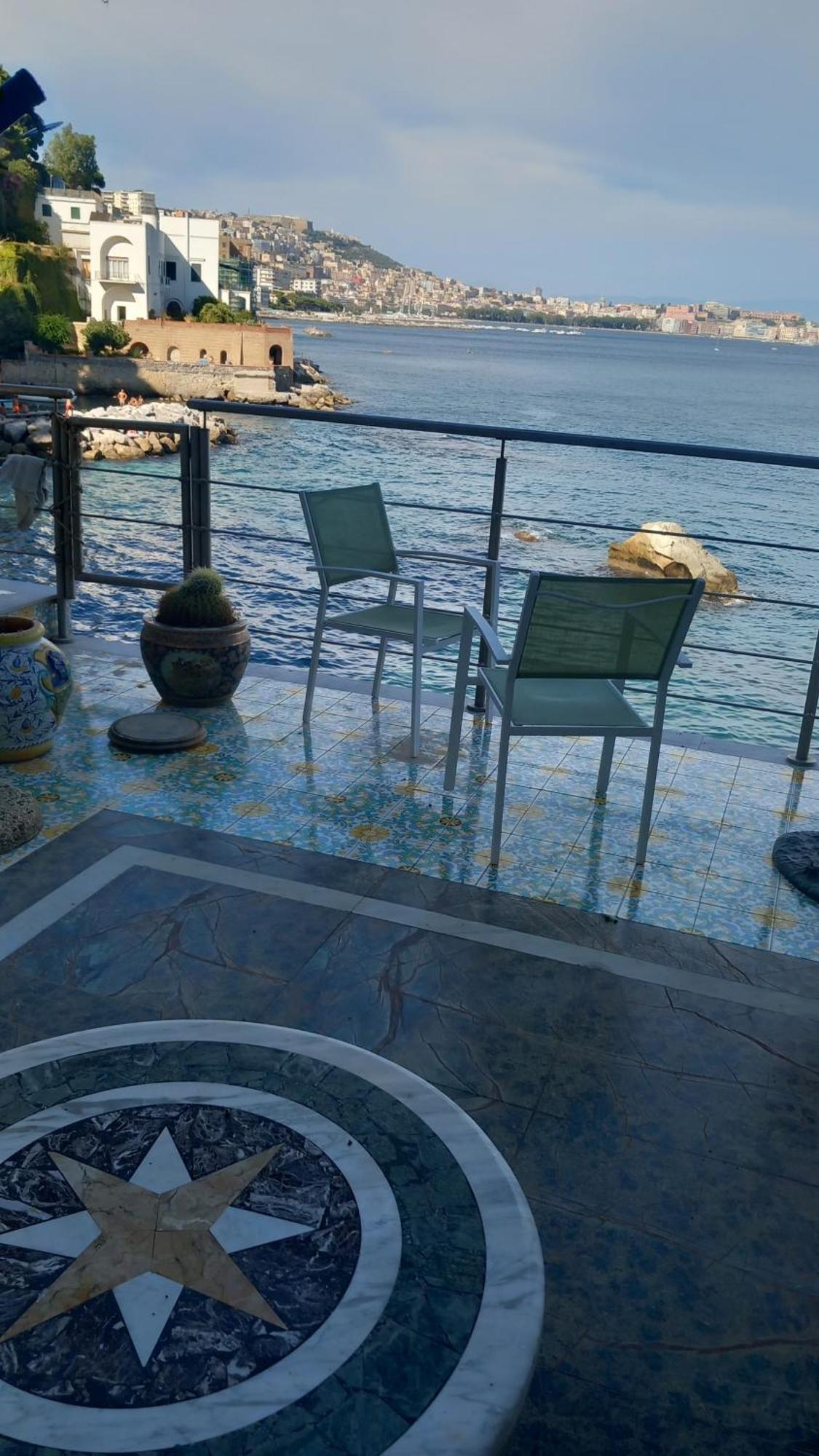 Апартаменты La Casa Sul Mare Неаполь Экстерьер фото