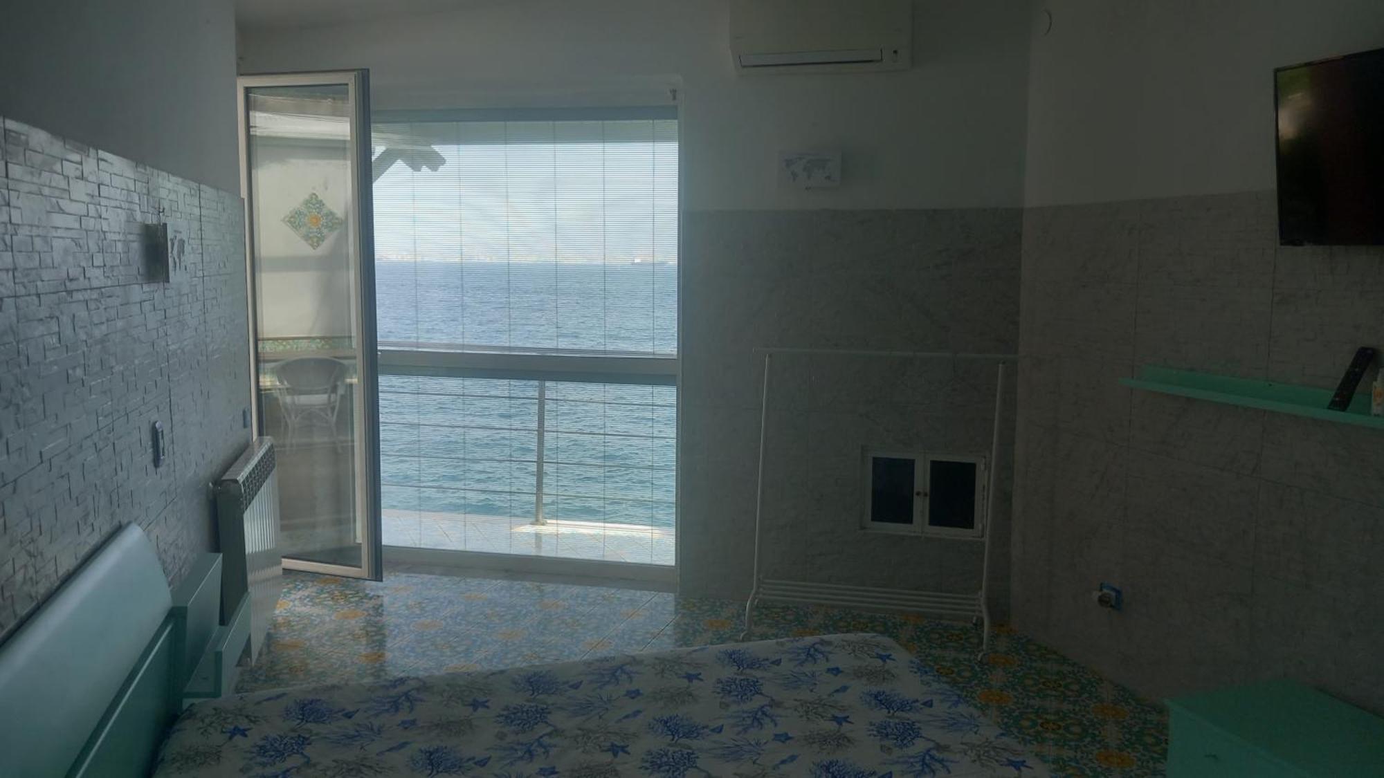 Апартаменты La Casa Sul Mare Неаполь Экстерьер фото
